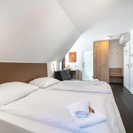 Hotel Bella Fino - & *